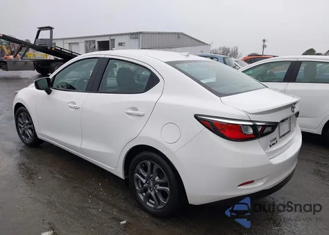 2020 Toyota Yaris Le from USA, damaged, VIN 3MYDLBYV6LY712545